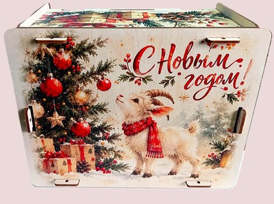 Кормушка с ёлочными игрушками 5